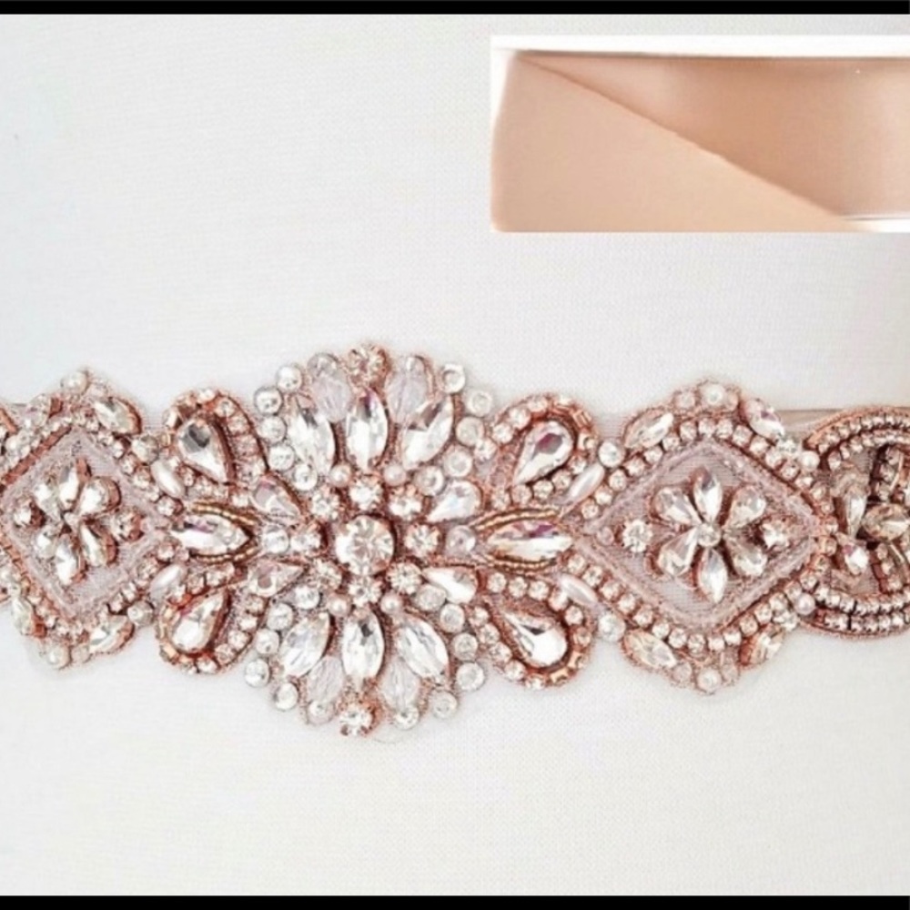 Beautiful Rose Gold Wedding Belt with Rhinestones